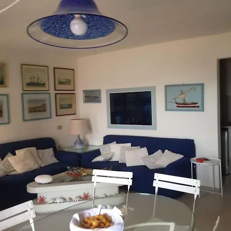 Con Grande Terrazza Vista Mare A Porto Cervo